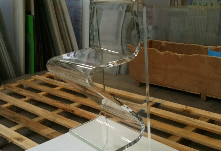 fauteuils de bar en plexiglas incolore