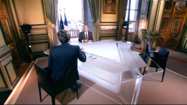 Table de conférence design en plexiglas sur mesure - BFP Cindar